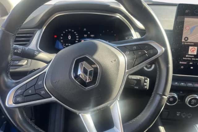 Renault Captur (2020) thumbnail 16