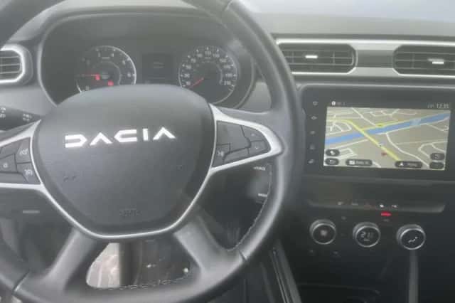 Dacia Duster (2023) thumbnail 17
