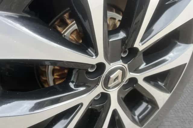 Renault Clio (2021) thumbnail 2