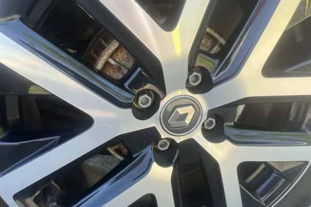 Renault Captur (2019) thumbnail 2