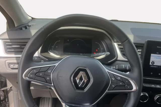 Renault Captur (2023) thumbnail 16