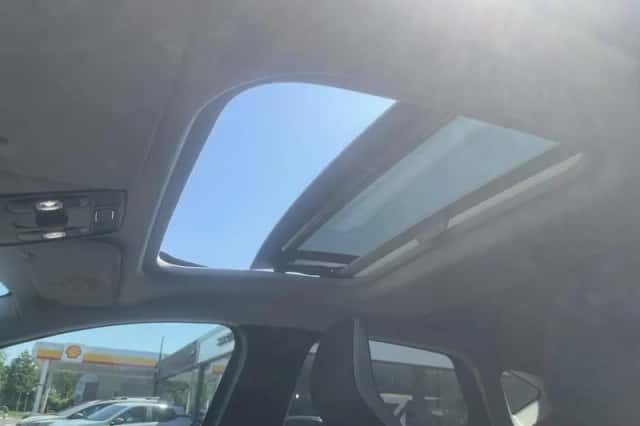 Renault Captur (2020) thumbnail 18