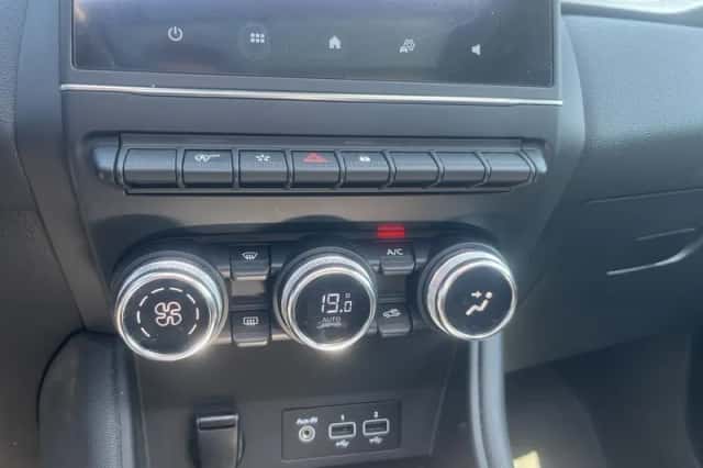 Renault Captur (2020) thumbnail 20