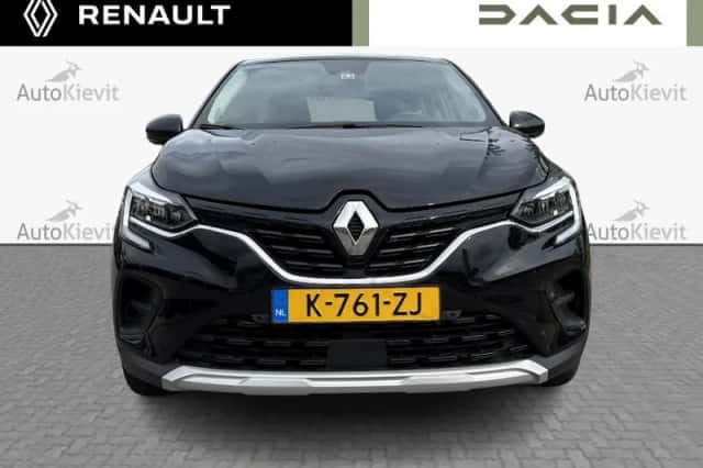 Renault Captur (2021) thumbnail 2