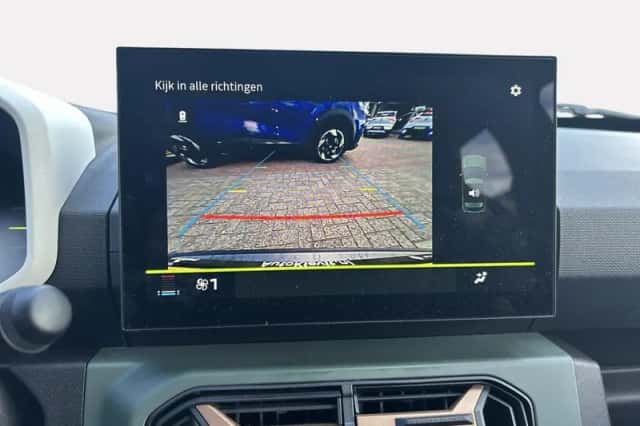 Dacia Spring (2025) thumbnail 2