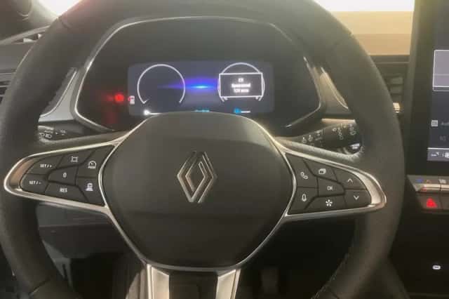 Renault Captur (2026) thumbnail 16