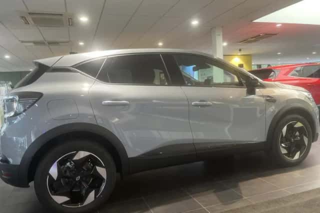 Renault Captur (2026) thumbnail 4
