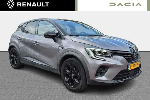 Renault Captur (2022) thumbnail 3