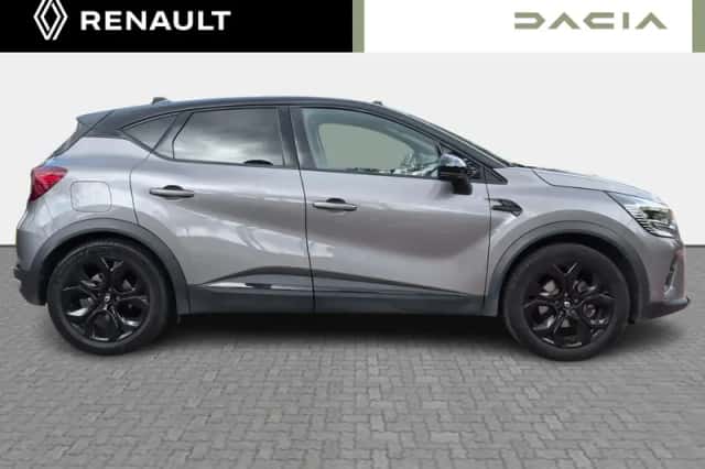 Renault Captur (2022) thumbnail 4