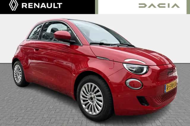 Fiat 500e (2022) thumbnail 3