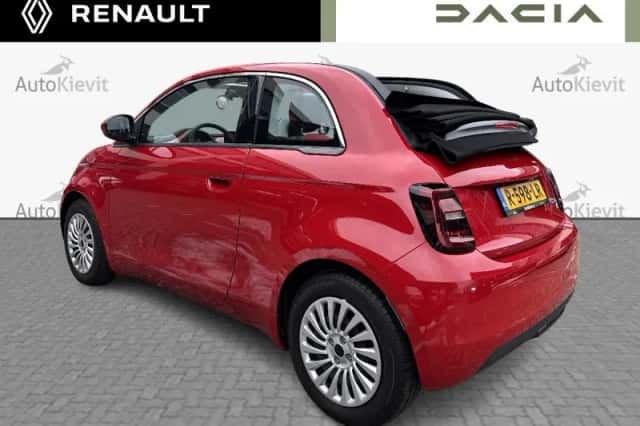 Fiat 500e (2022) thumbnail 8