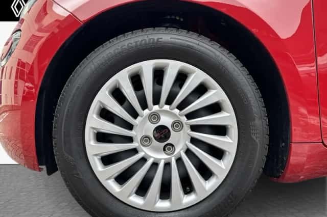 Fiat 500e (2022) thumbnail 10