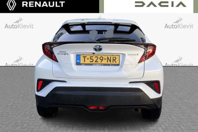 Toyota C-HR (2022) thumbnail 6