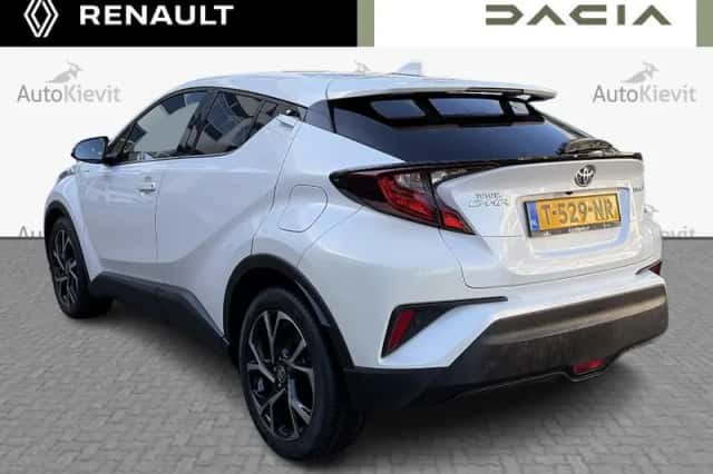 Toyota C-HR (2022) thumbnail 7