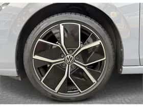 Volkswagen Golf (2024) thumbnail 10