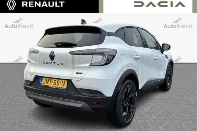 Renault Captur (2025) thumbnail 6