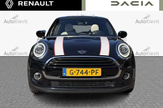 MINI Cooper (2019) thumbnail 3