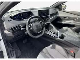 Peugeot 5008 (2023) thumbnail 12