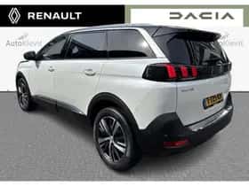 Peugeot 5008 (2023) thumbnail 8