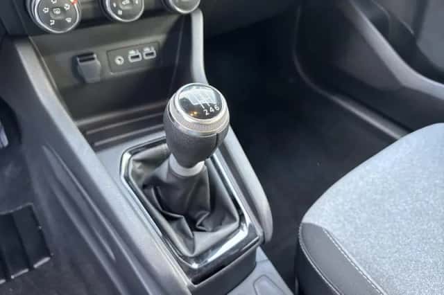 Renault Clio (2024) thumbnail 17