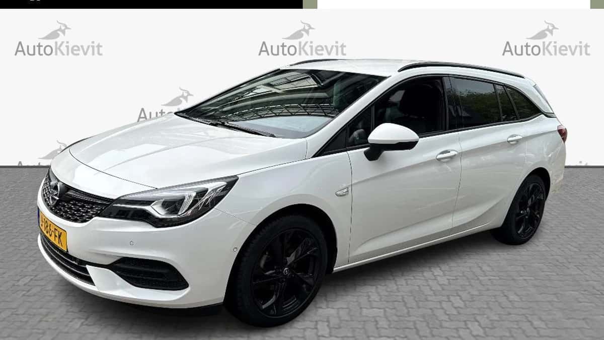 Opel Astra (2020) — foto 1