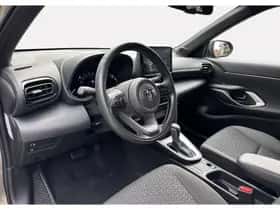 Toyota Yaris Cross (2024) thumbnail 10