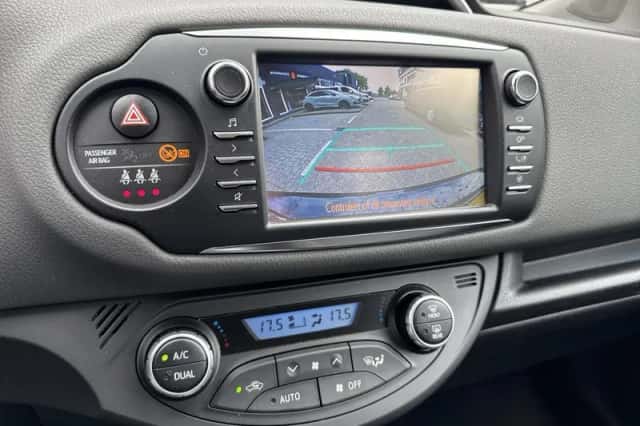 Toyota Yaris (2019) thumbnail 19