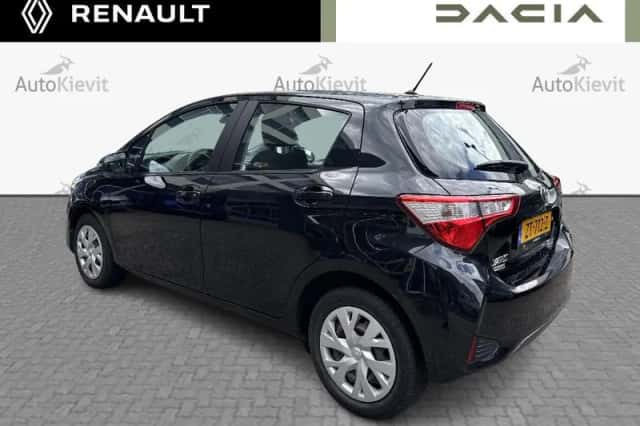 Toyota Yaris (2019) thumbnail 7
