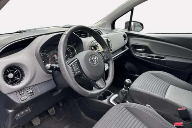 Toyota Yaris (2019) thumbnail 10