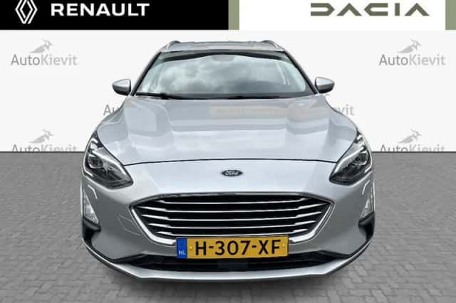Ford Focus (2019) thumbnail 2