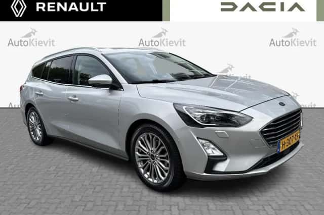 Ford Focus (2019) thumbnail 3