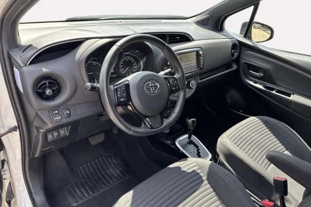 Toyota Yaris (2018) thumbnail 12