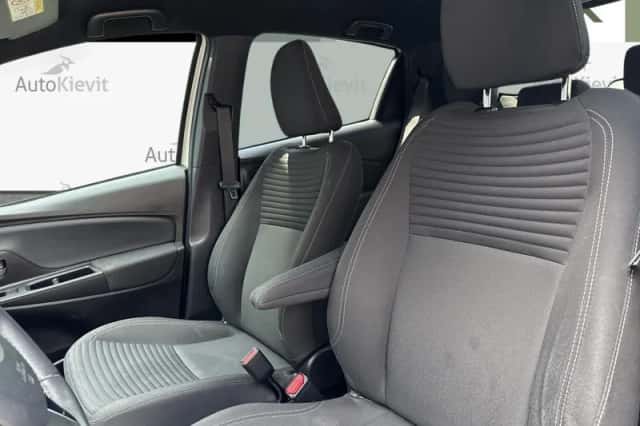 Toyota Yaris (2018) thumbnail 26