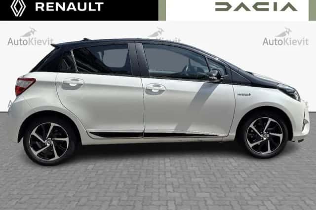 Toyota Yaris (2018) thumbnail 5