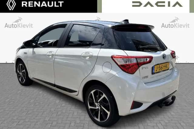 Toyota Yaris (2018) thumbnail 9