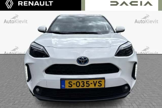 Toyota Yaris Cross (2022) thumbnail 2