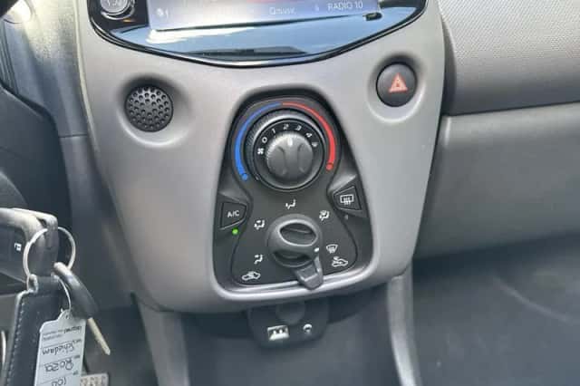 Peugeot 108 (2018) thumbnail 19