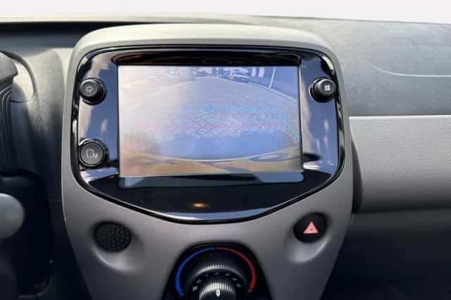 Peugeot 108 (2018) thumbnail 25