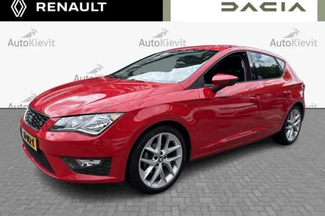 SEAT Leon (2015) thumbnail 1
