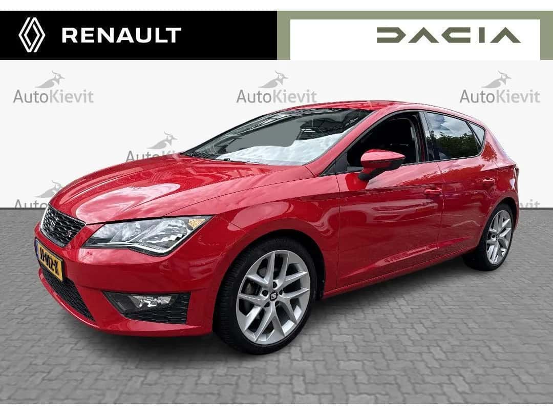SEAT Leon (2015) — foto 1