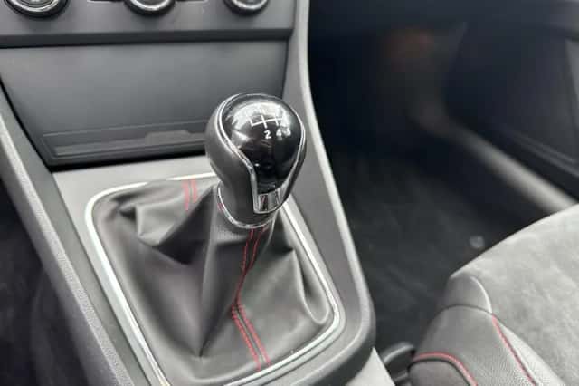 SEAT Leon (2015) thumbnail 14