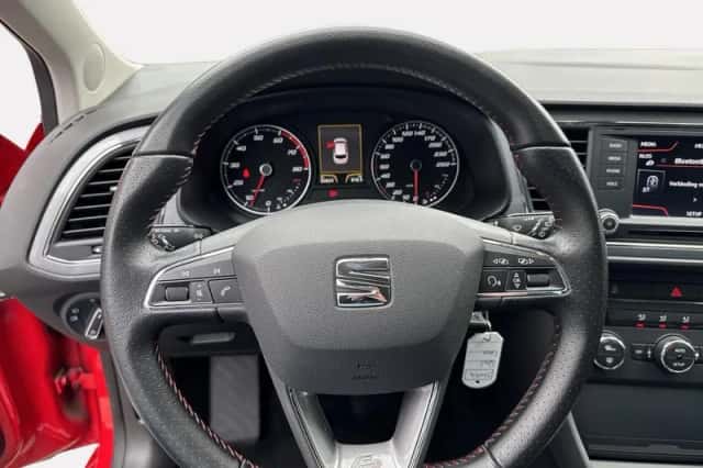 SEAT Leon (2015) thumbnail 16