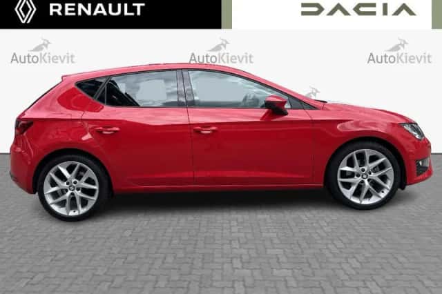 SEAT Leon (2015) thumbnail 4