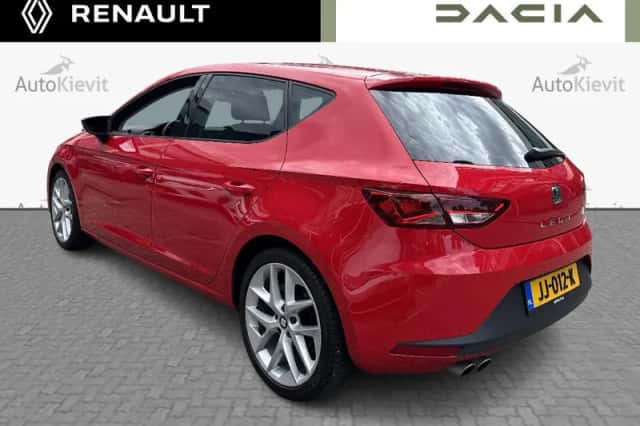 SEAT Leon (2015) thumbnail 7