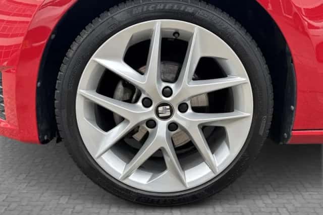 SEAT Leon (2015) thumbnail 9