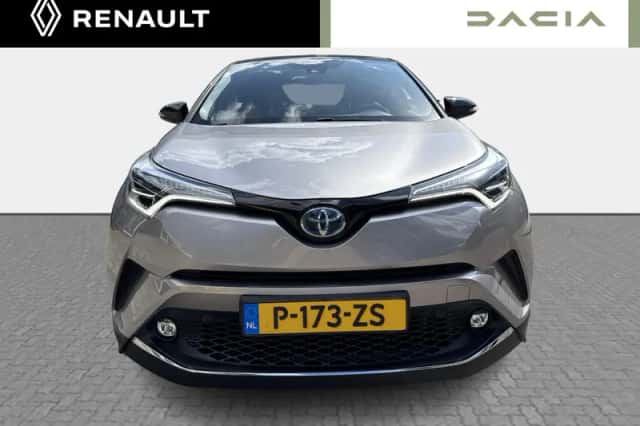 Toyota C-HR (2019) thumbnail 2