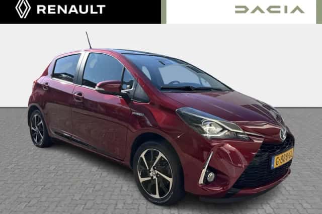 Toyota Yaris (2019) thumbnail 3