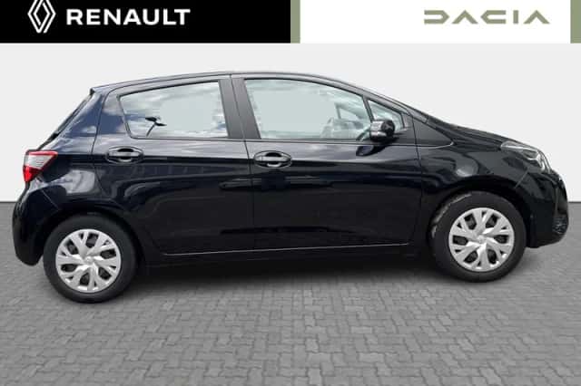 Toyota Yaris (2019) thumbnail 5