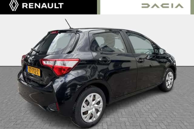 Toyota Yaris (2019) thumbnail 6