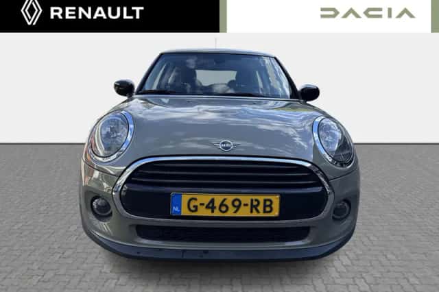 MINI Cooper (2019) thumbnail 2